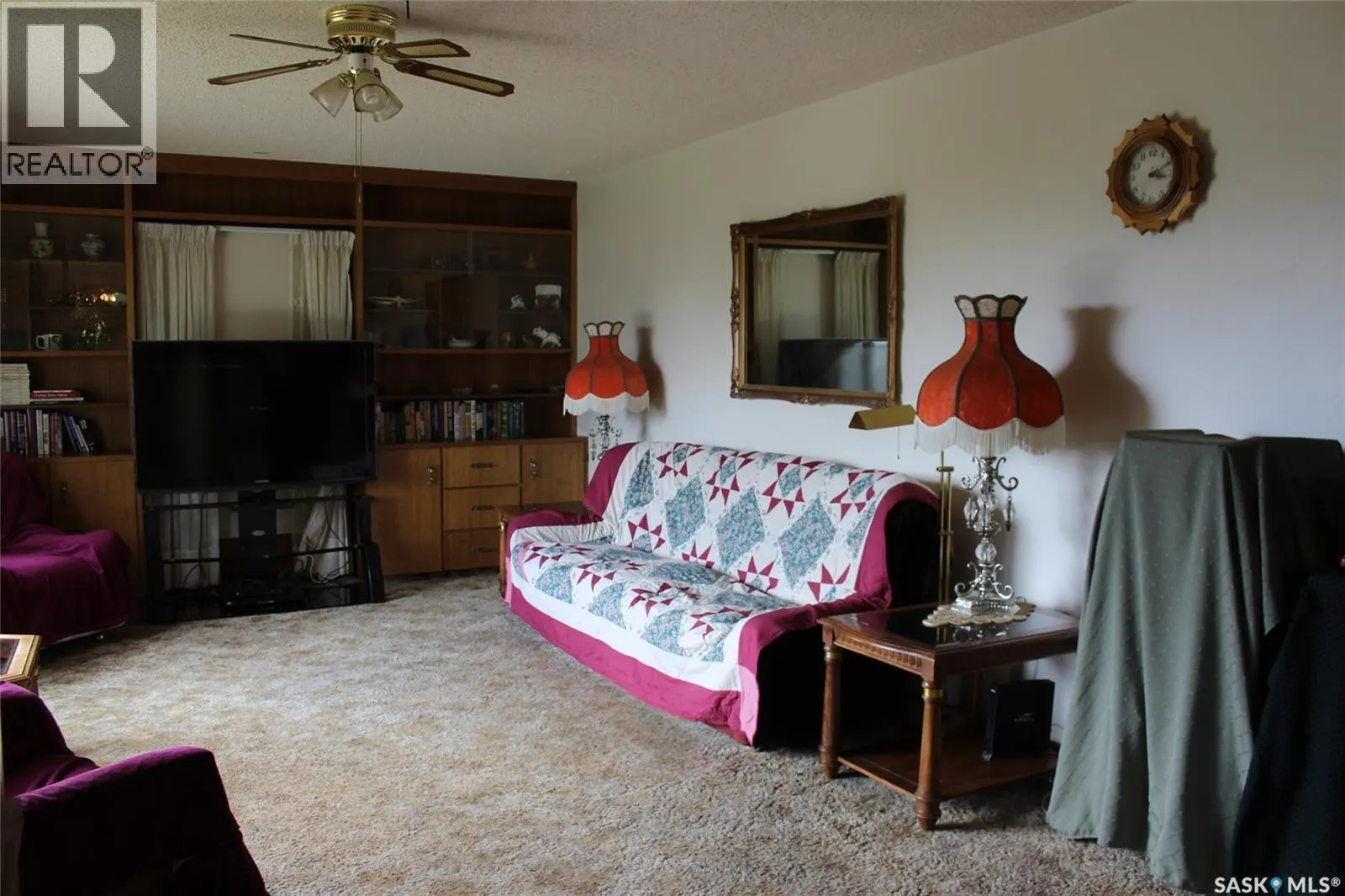 223 2nd STREET W