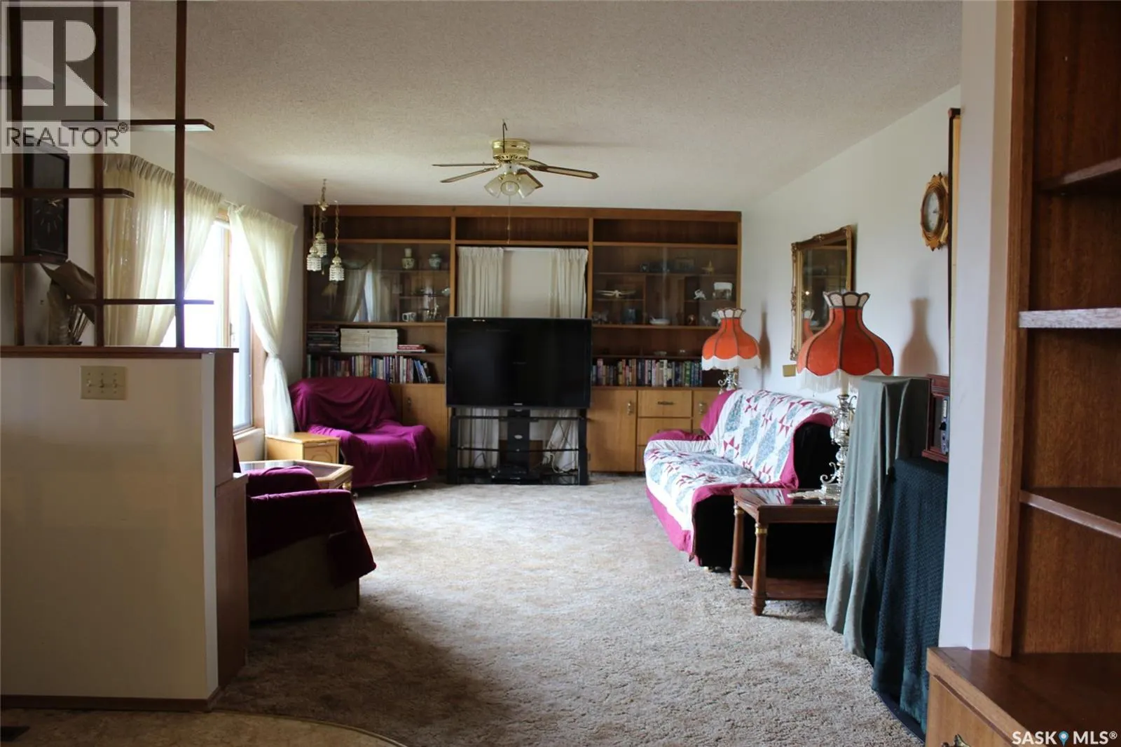223 2nd STREET W