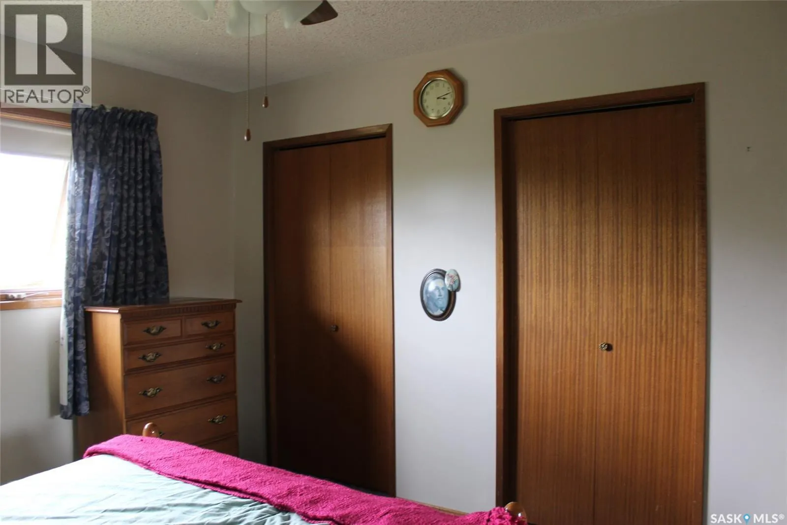 223 2nd STREET W