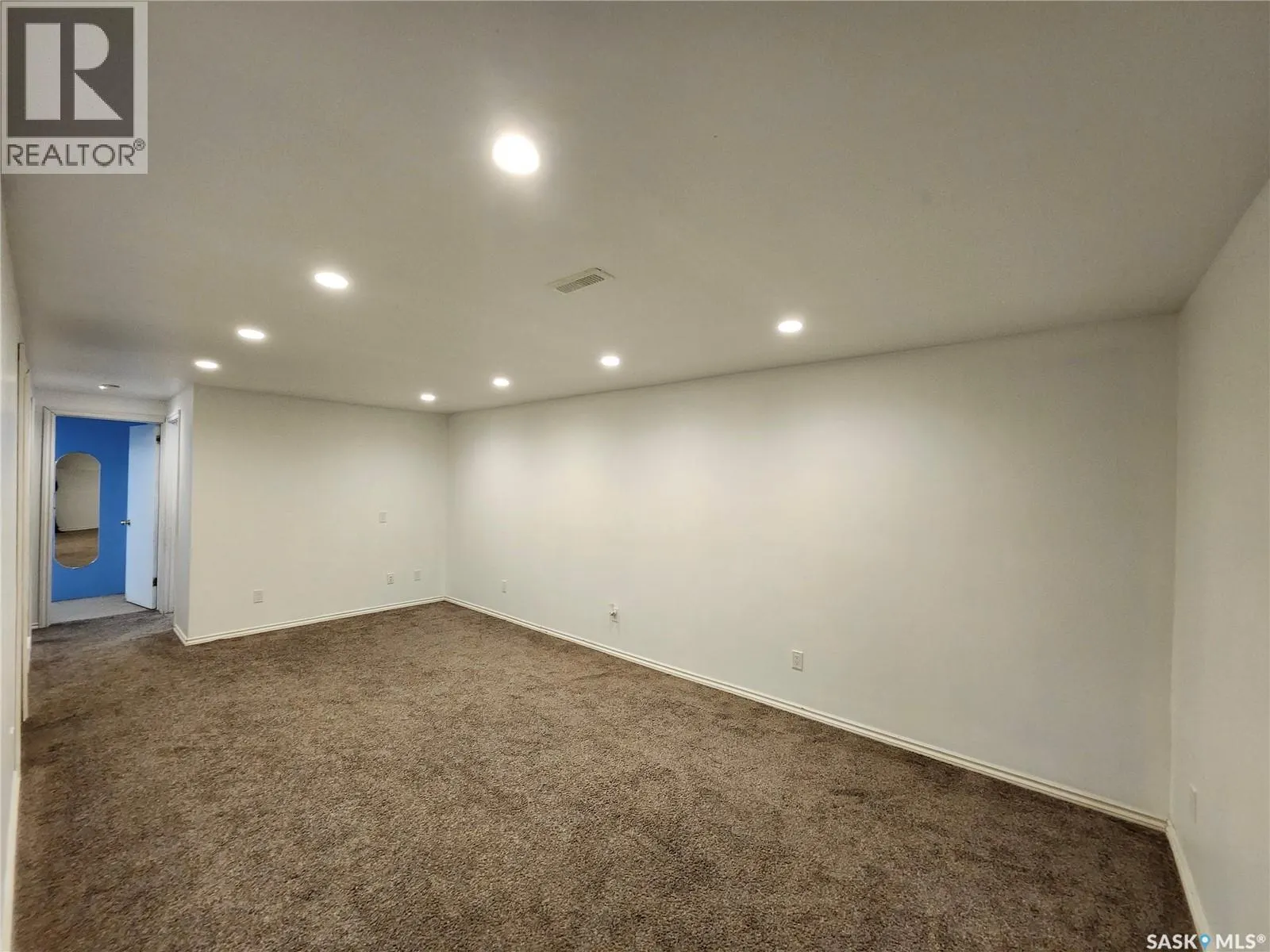 319 PROTHERO AVENUE W