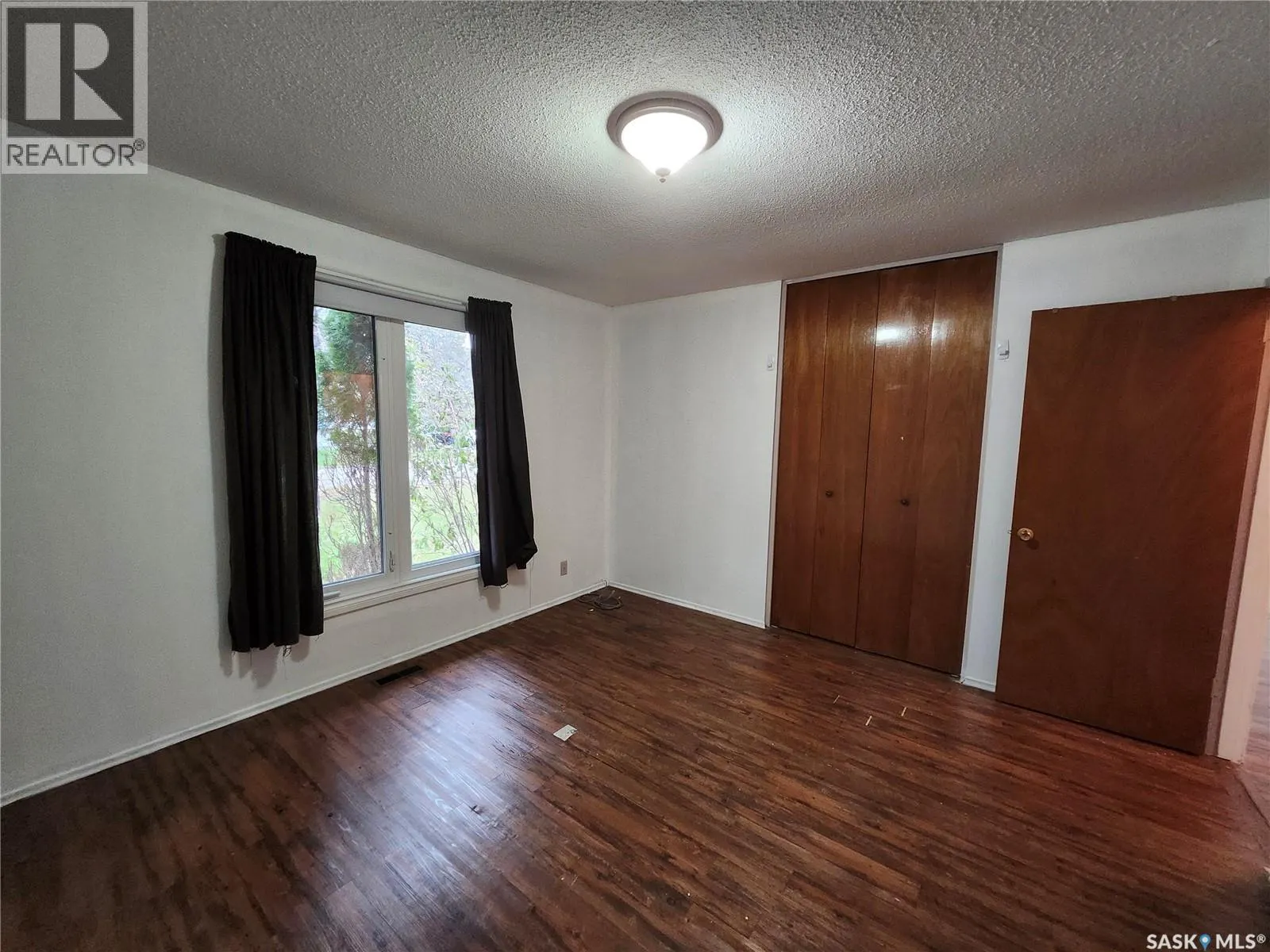 319 PROTHERO AVENUE W