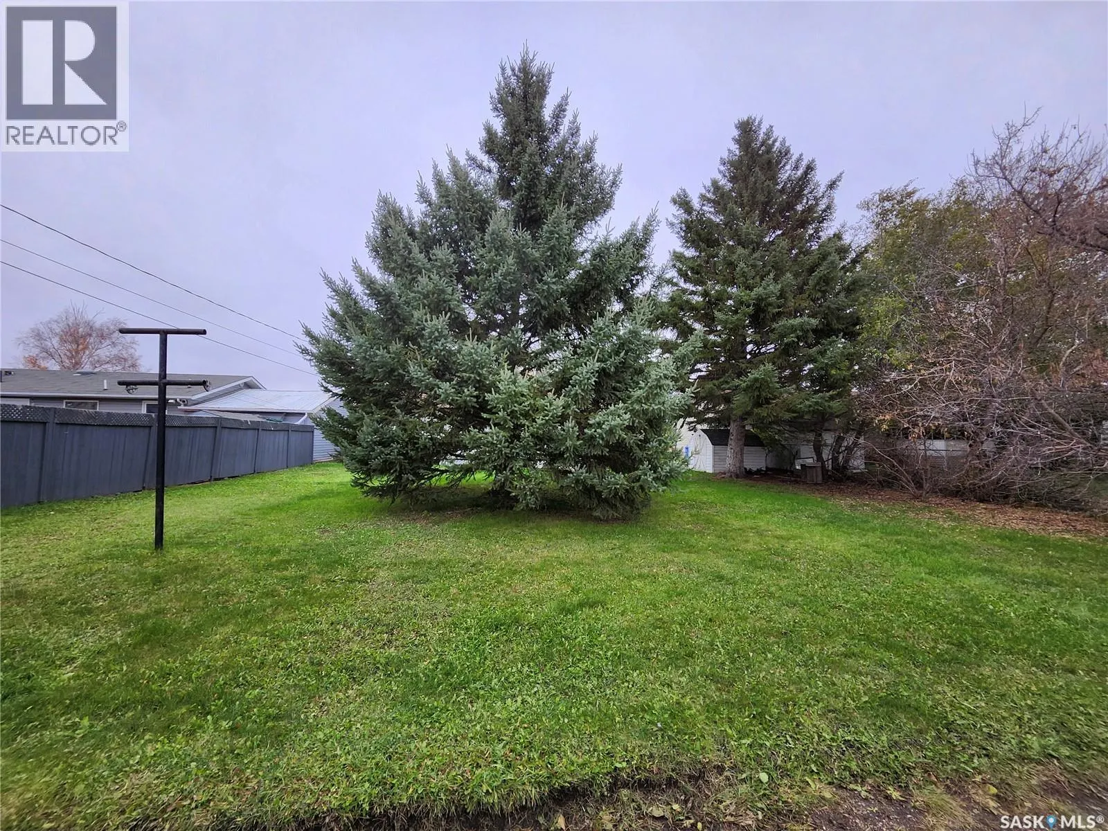 319 PROTHERO AVENUE W