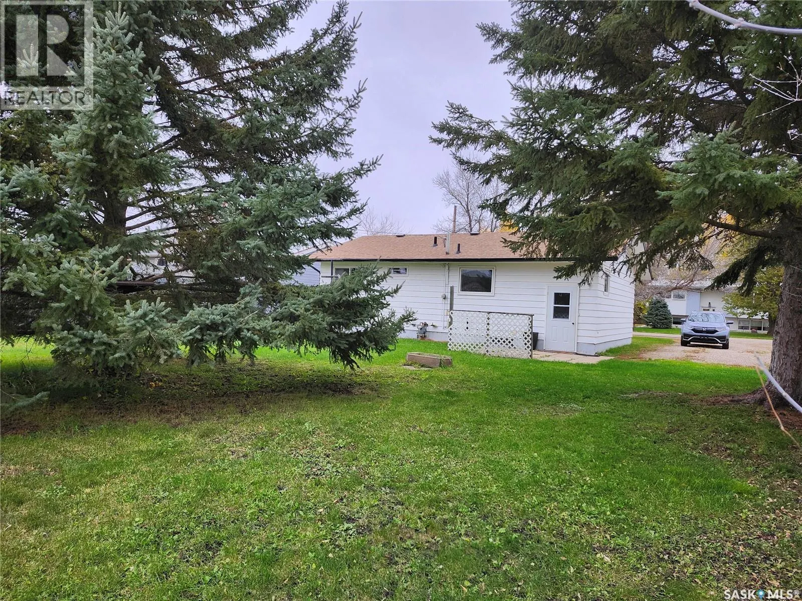 319 PROTHERO AVENUE W