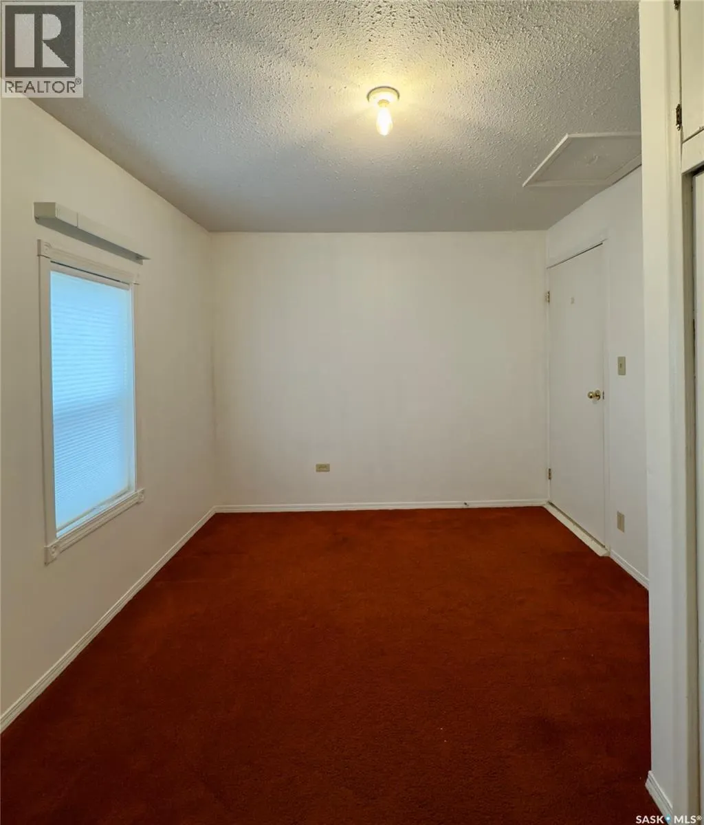 2008 2nd AVENUE W