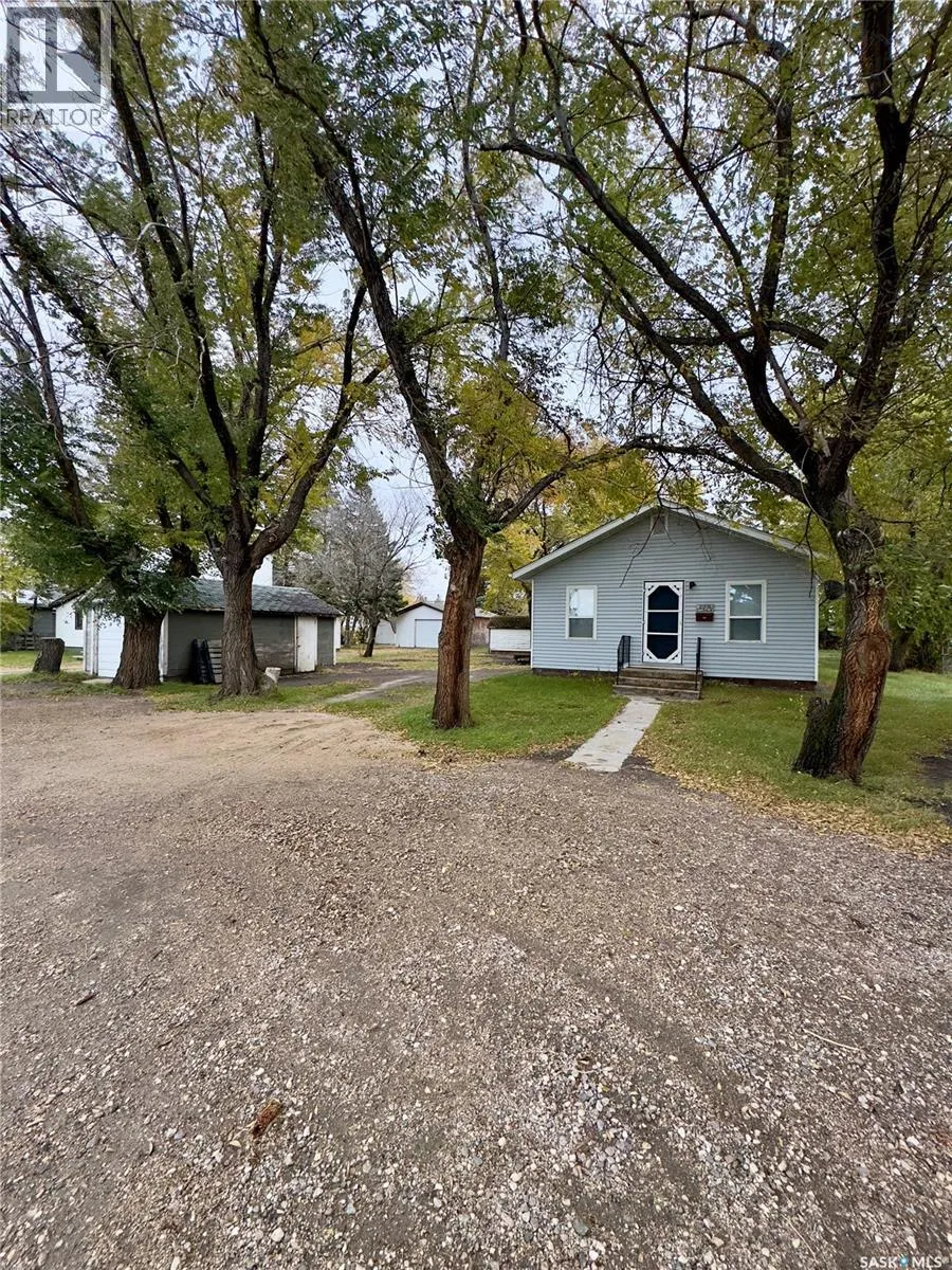 2008 2nd AVENUE W