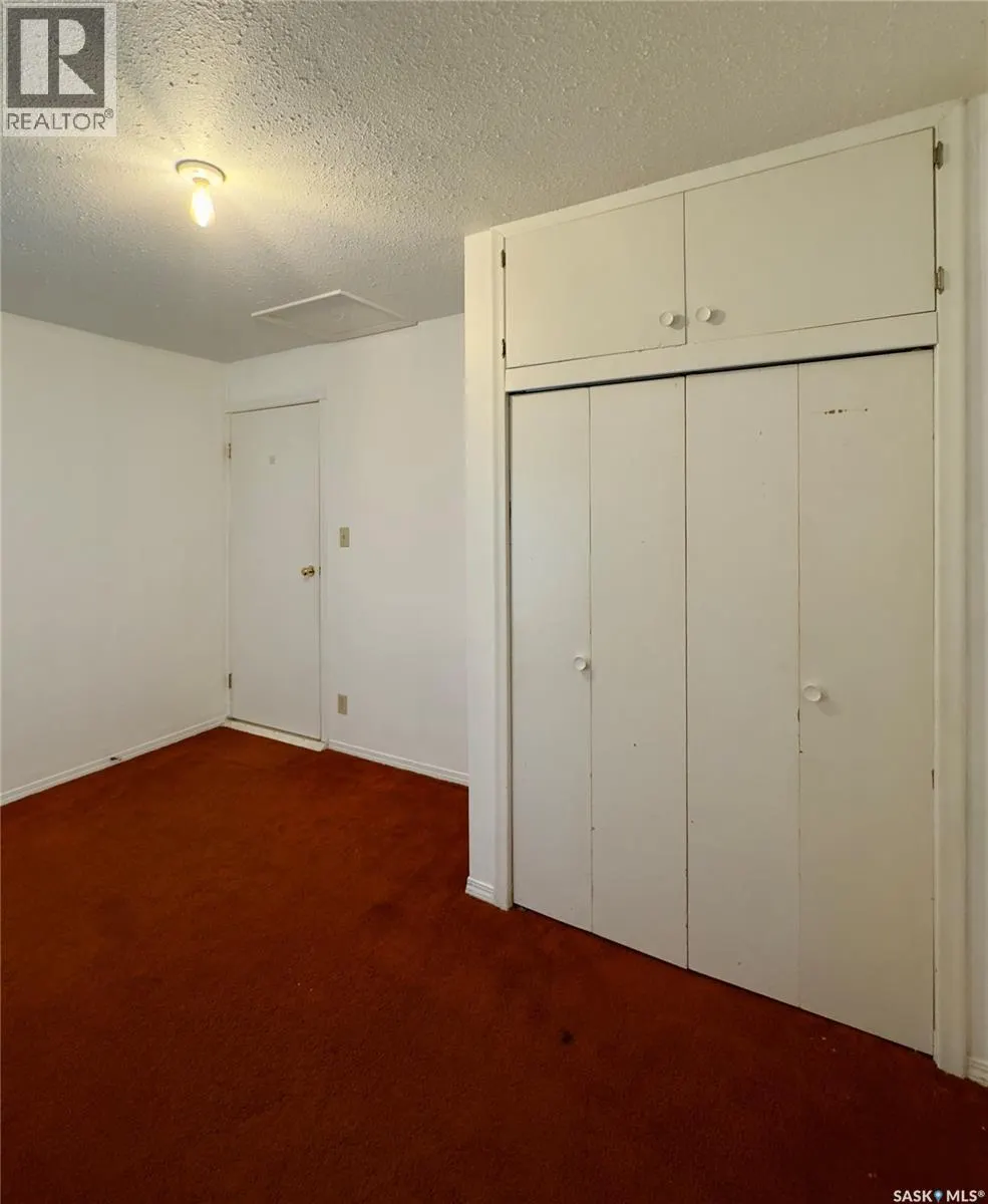 2008 2nd AVENUE W