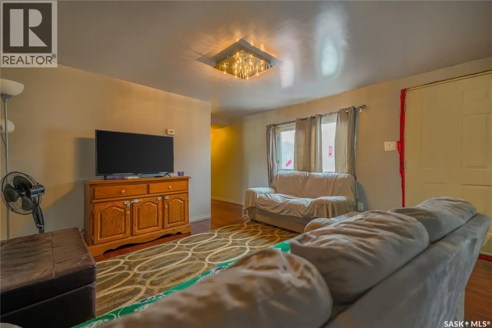 B1 1455 9th AVENUE NE