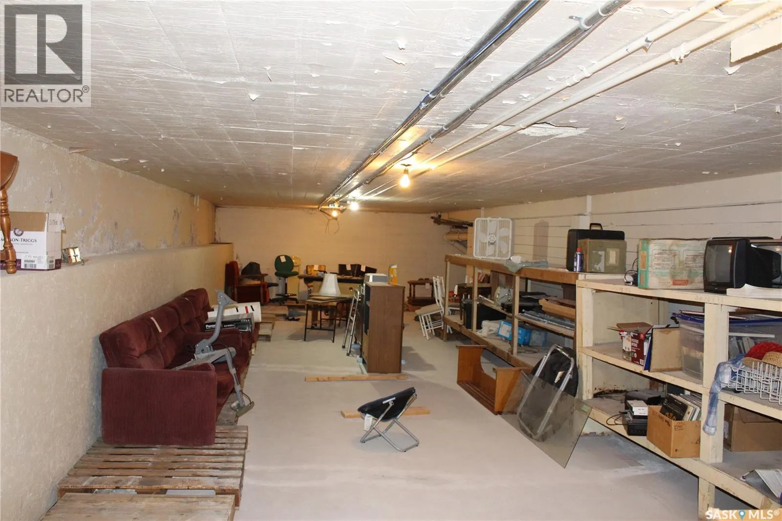 432 Main STREET N