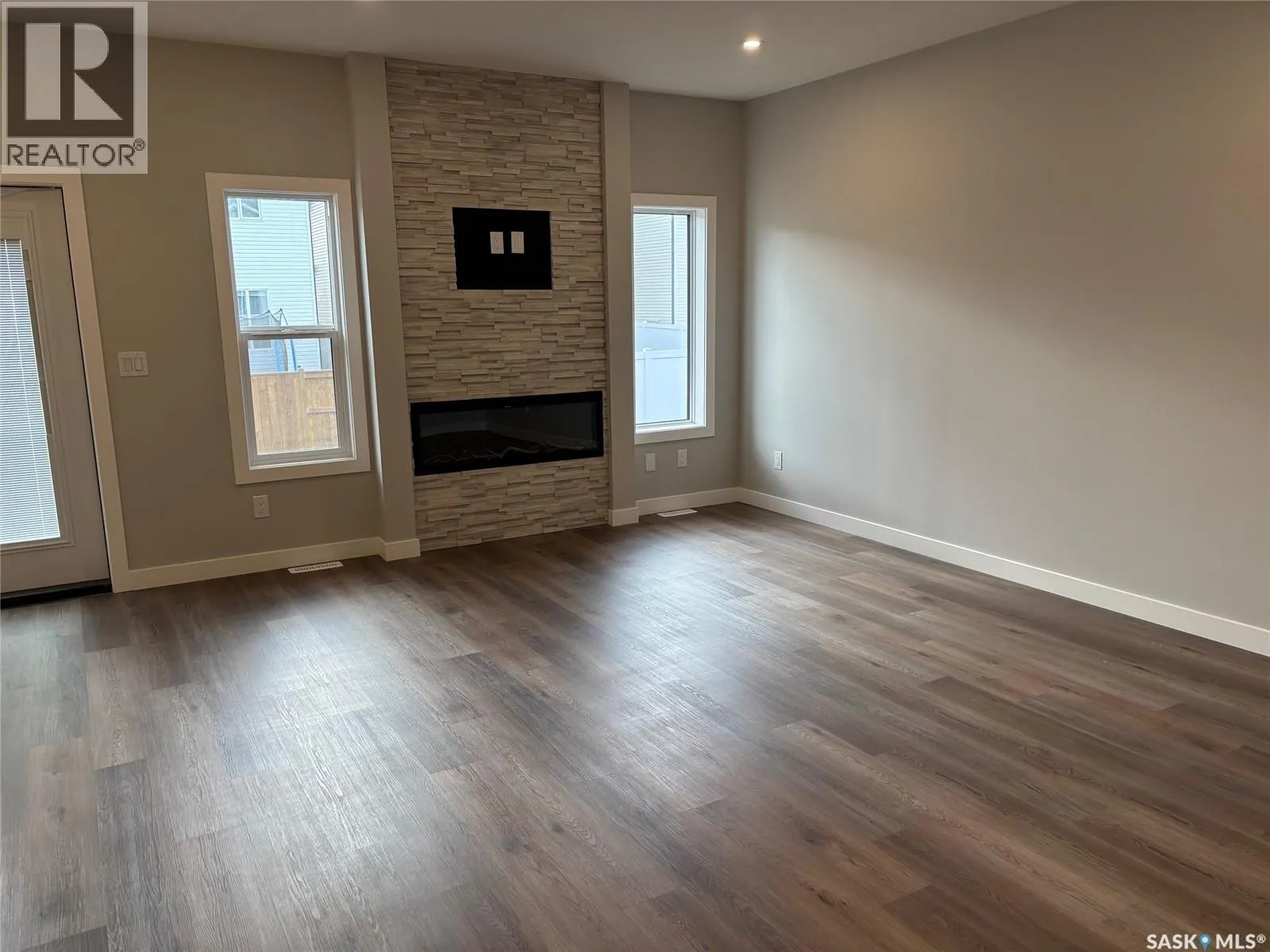 470 Doran CRESCENT