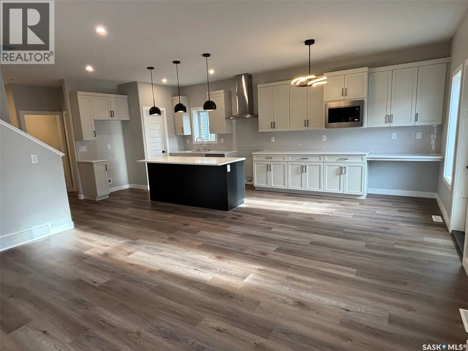 470 Doran CRESCENT