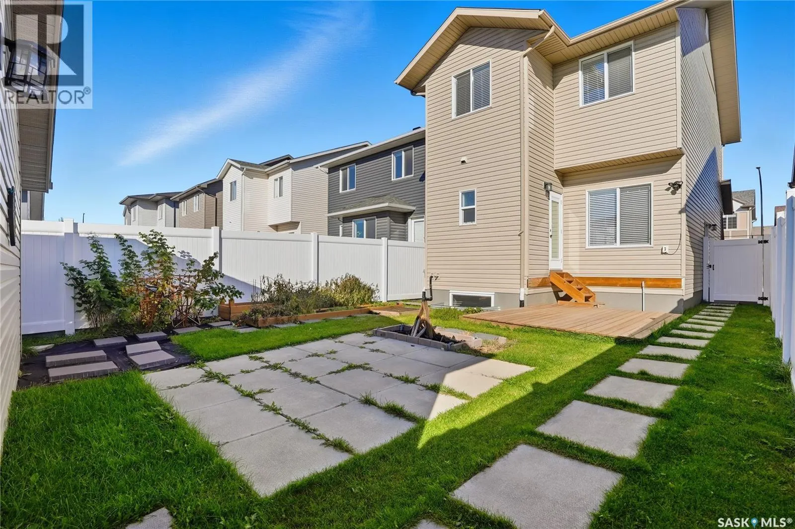 966 McFaull MANOR