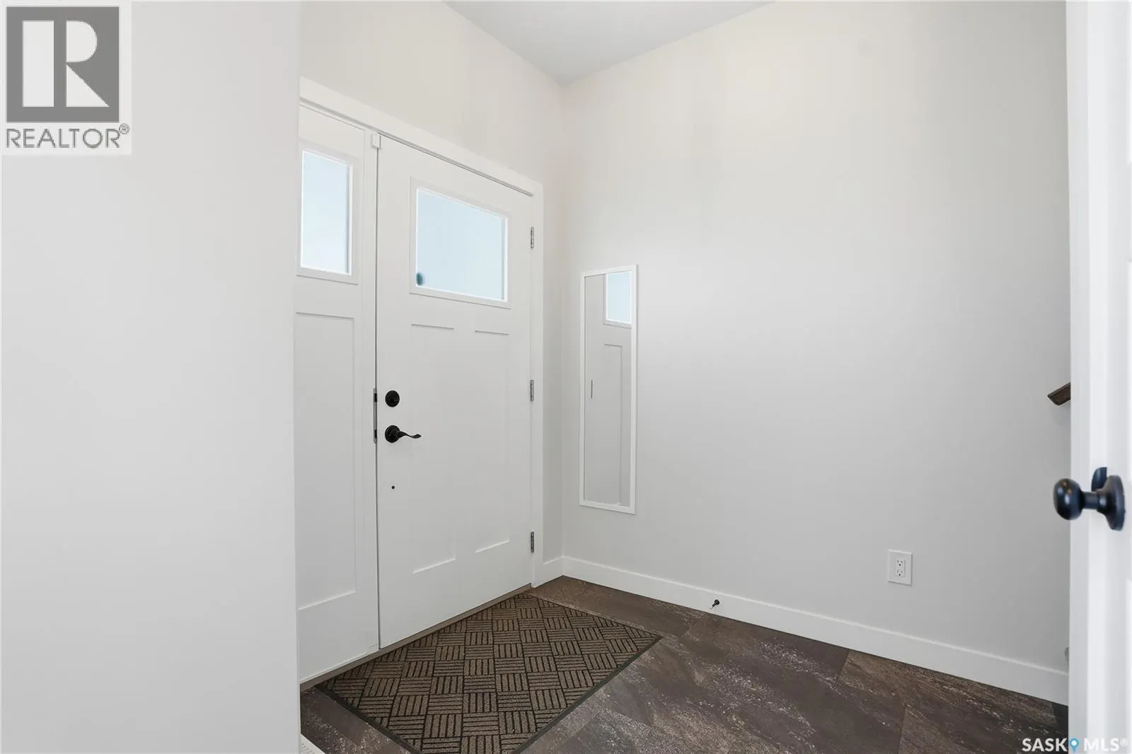 966 McFaull MANOR