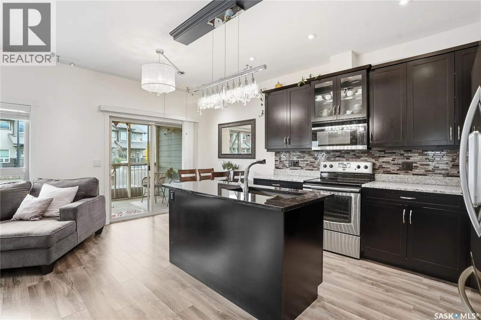 165 115 Shepherd CRESCENT