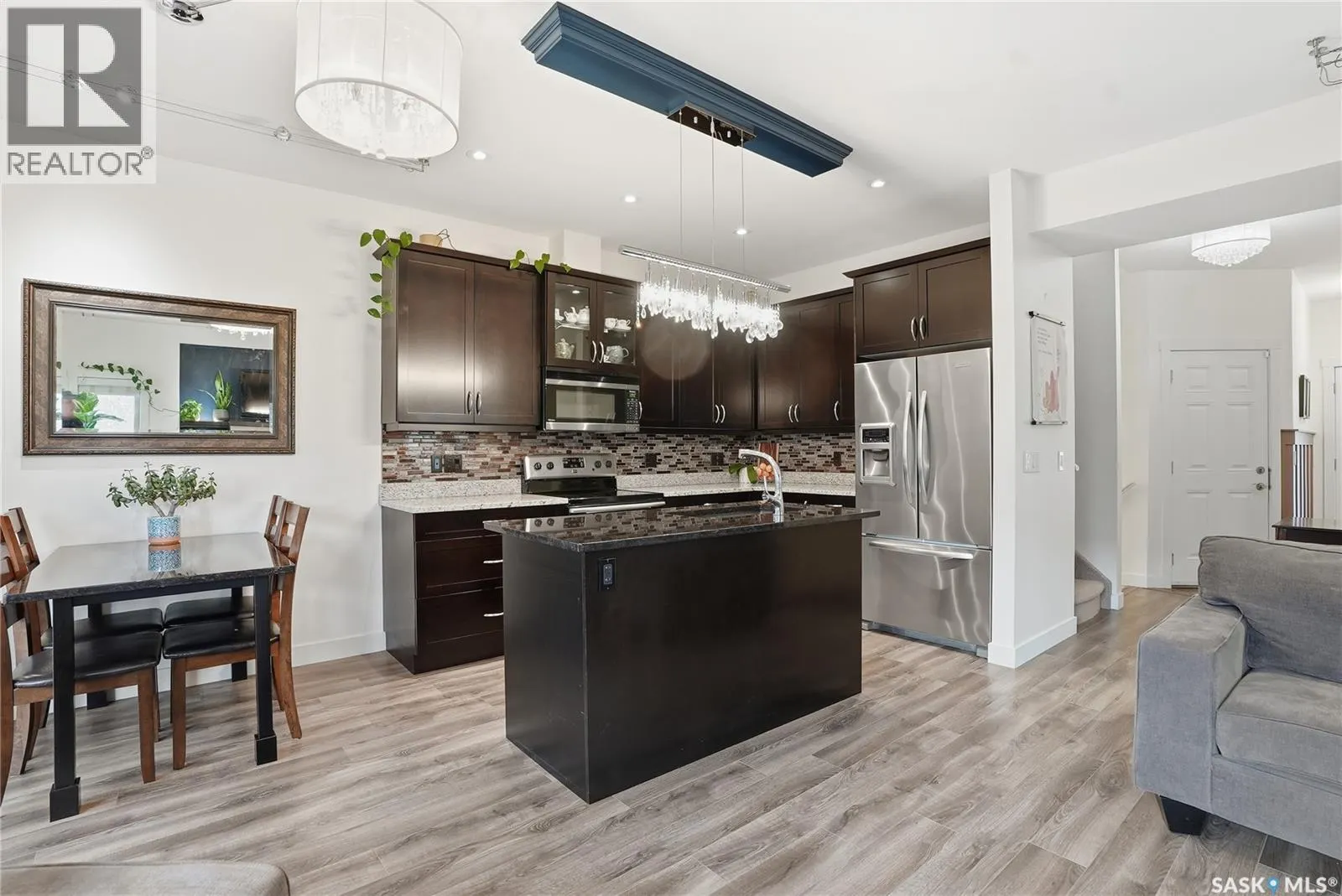 165 115 Shepherd CRESCENT