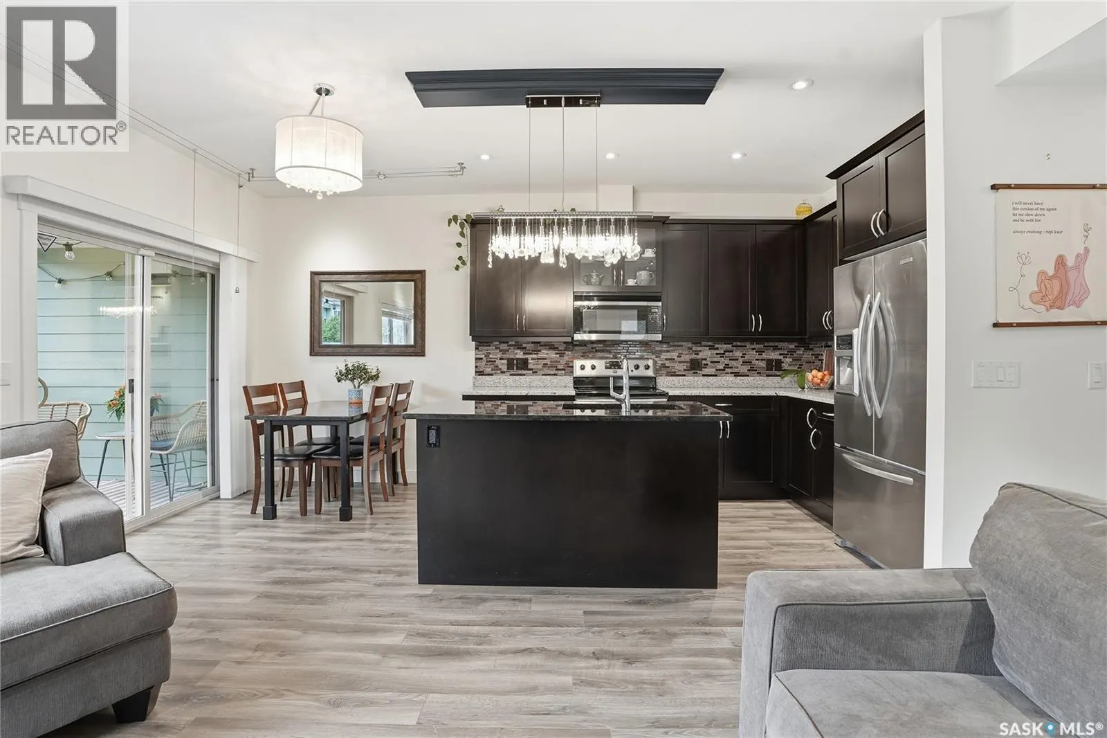 165 115 Shepherd CRESCENT