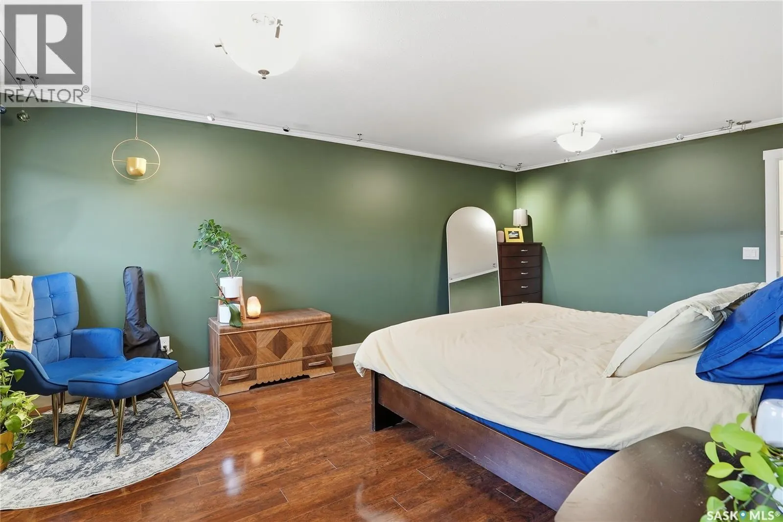 165 115 Shepherd CRESCENT