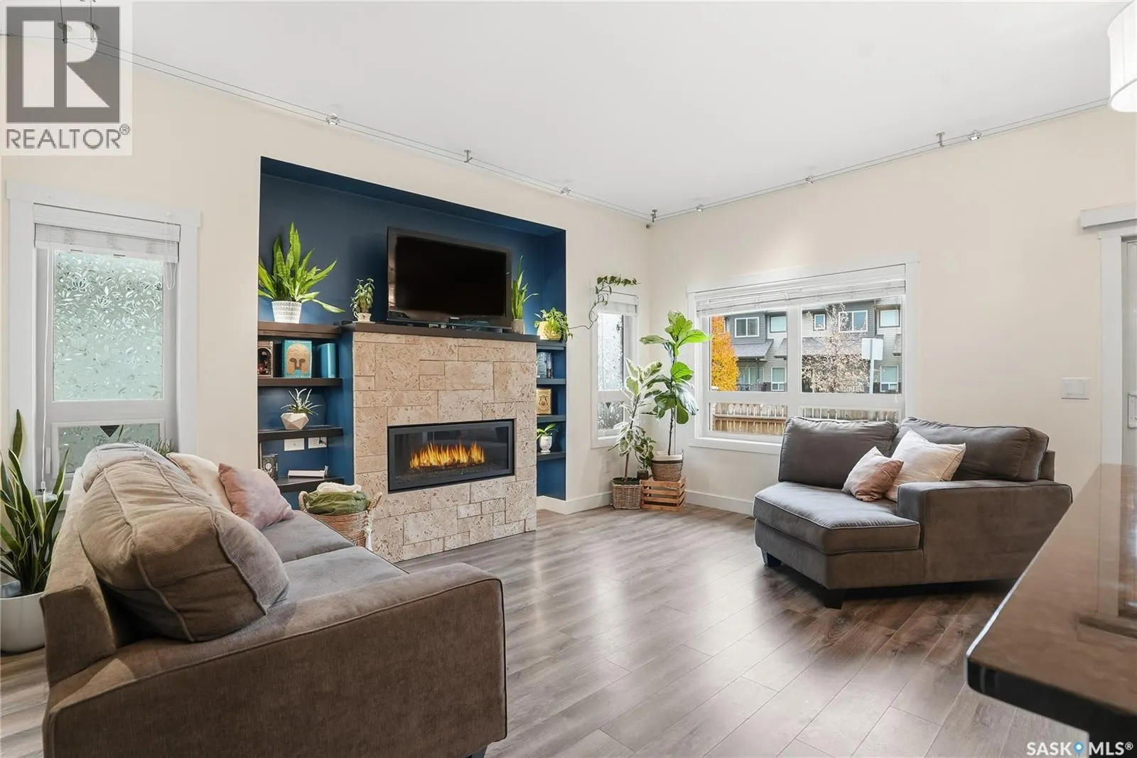 165 115 Shepherd CRESCENT