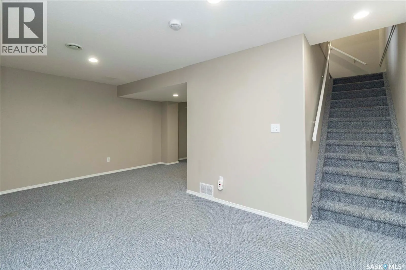 30 203 Herold TERRACE