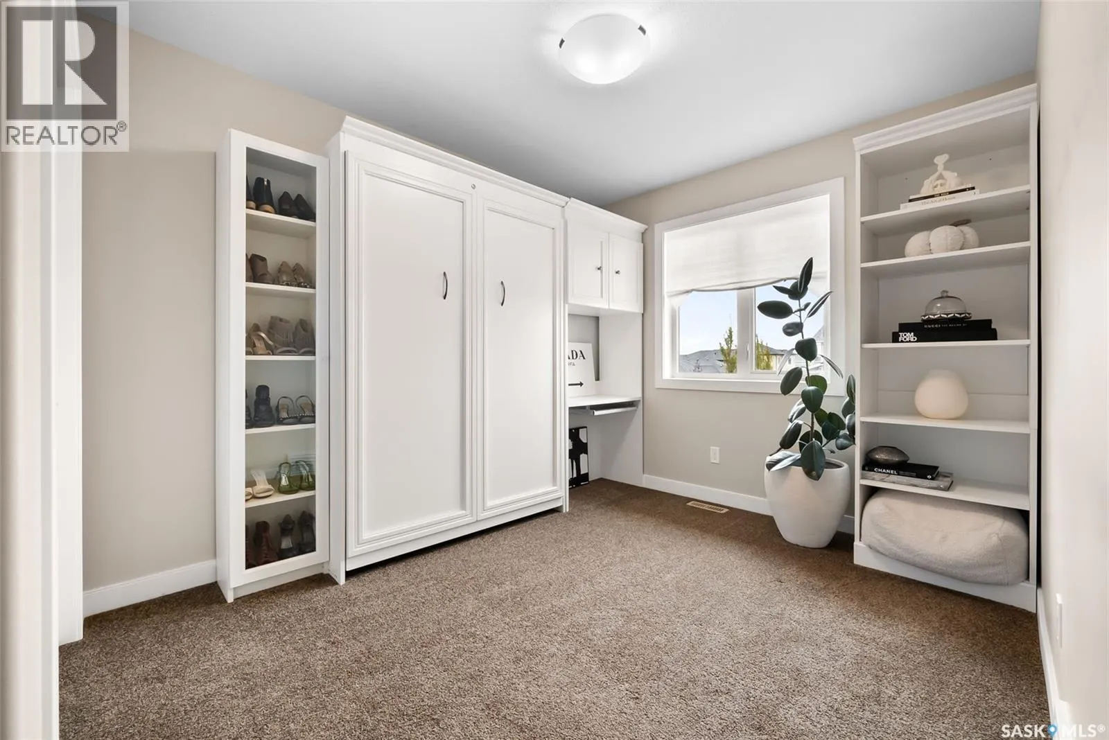 5385 McKenna CRESCENT