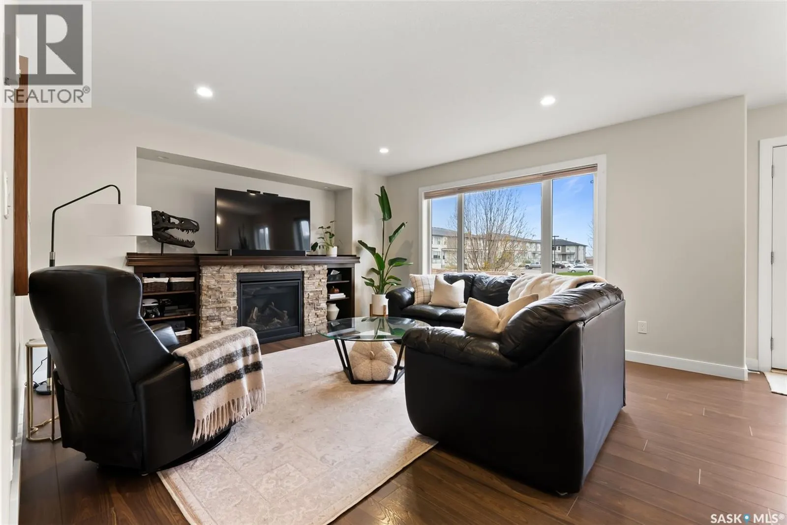 5385 McKenna CRESCENT