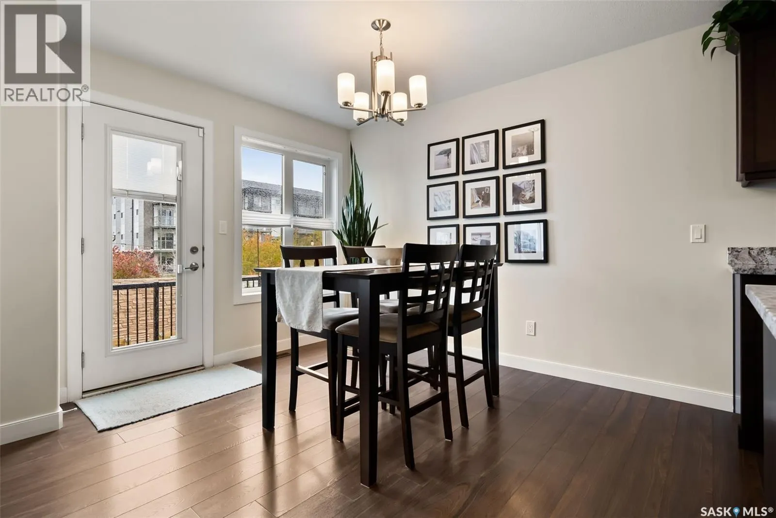 5385 McKenna CRESCENT