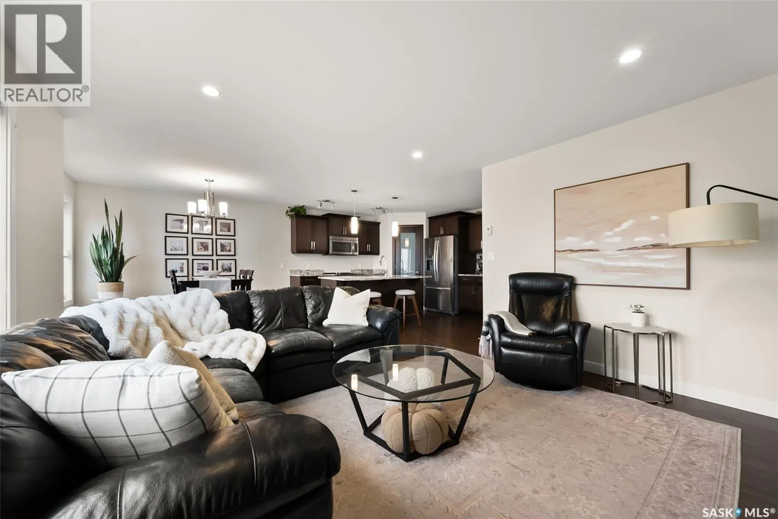 5385 McKenna CRESCENT
