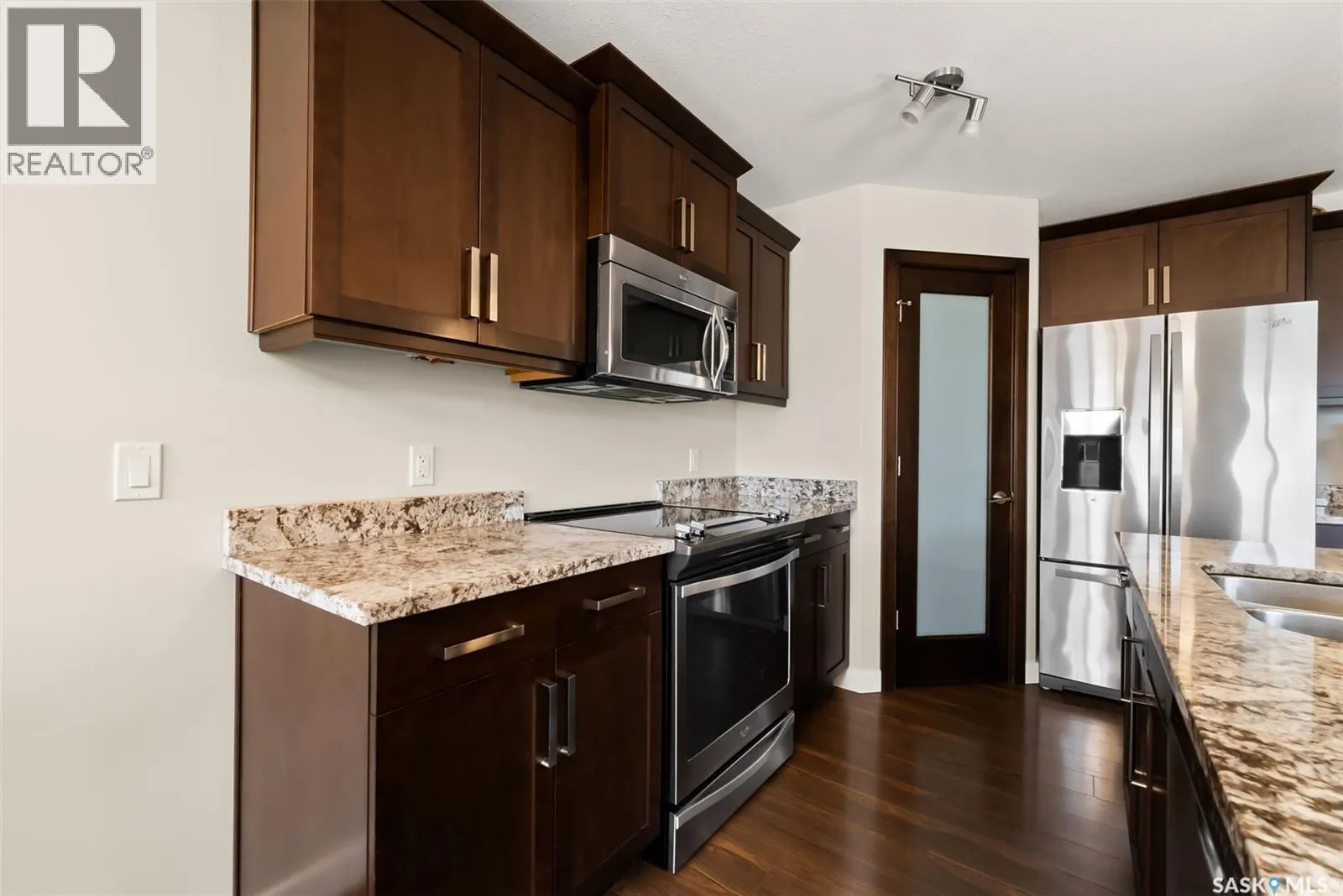 5385 McKenna CRESCENT