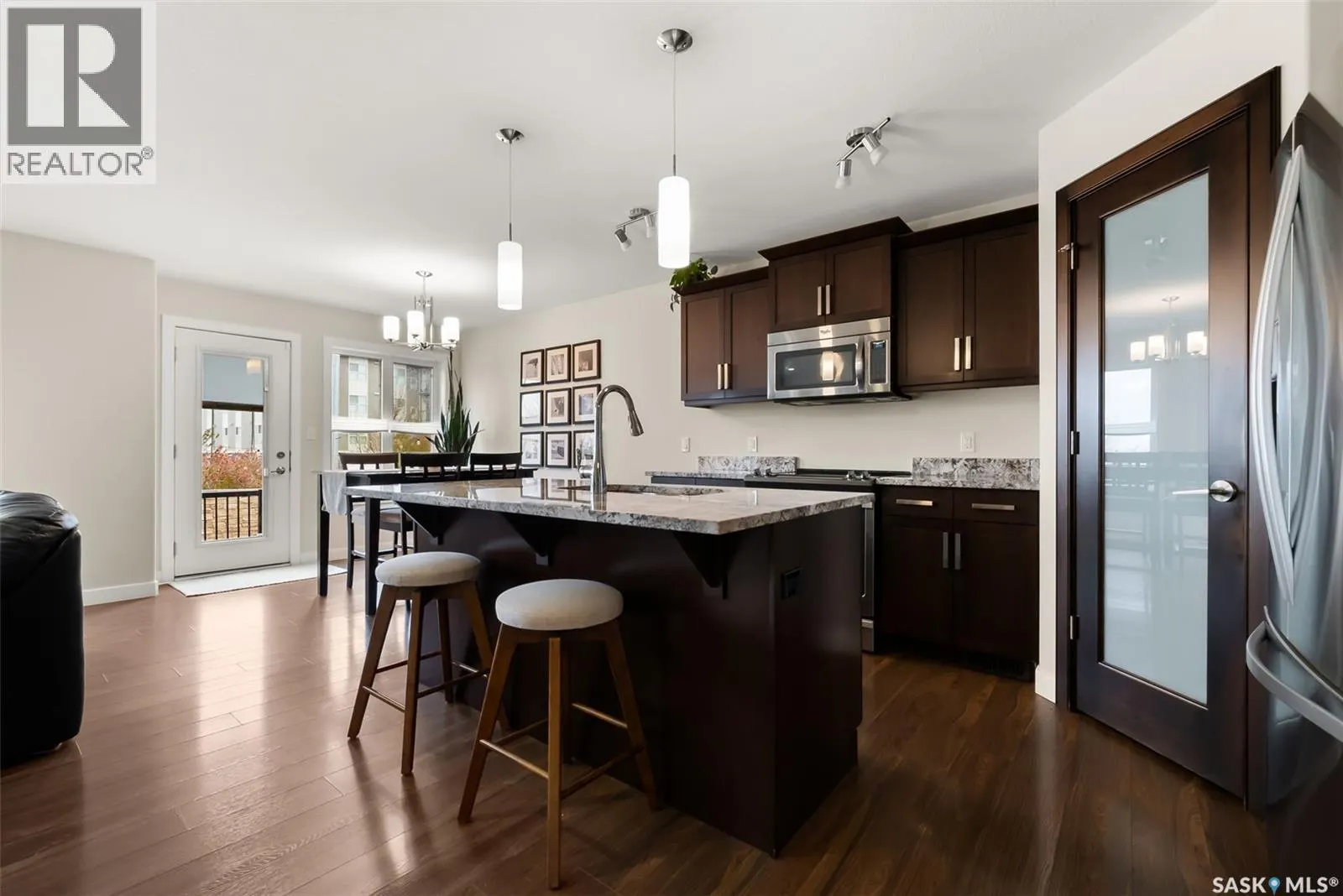 5385 McKenna CRESCENT