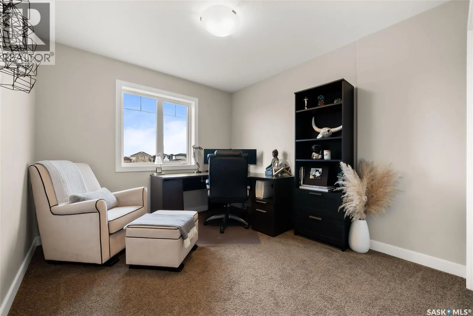 5385 McKenna CRESCENT