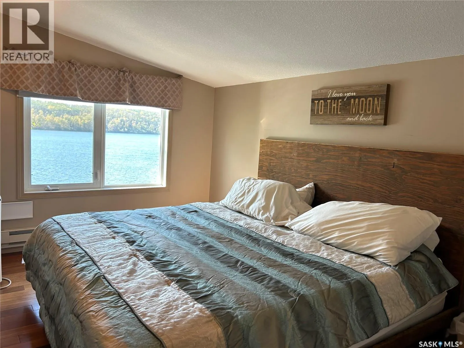 1 Lakeside E