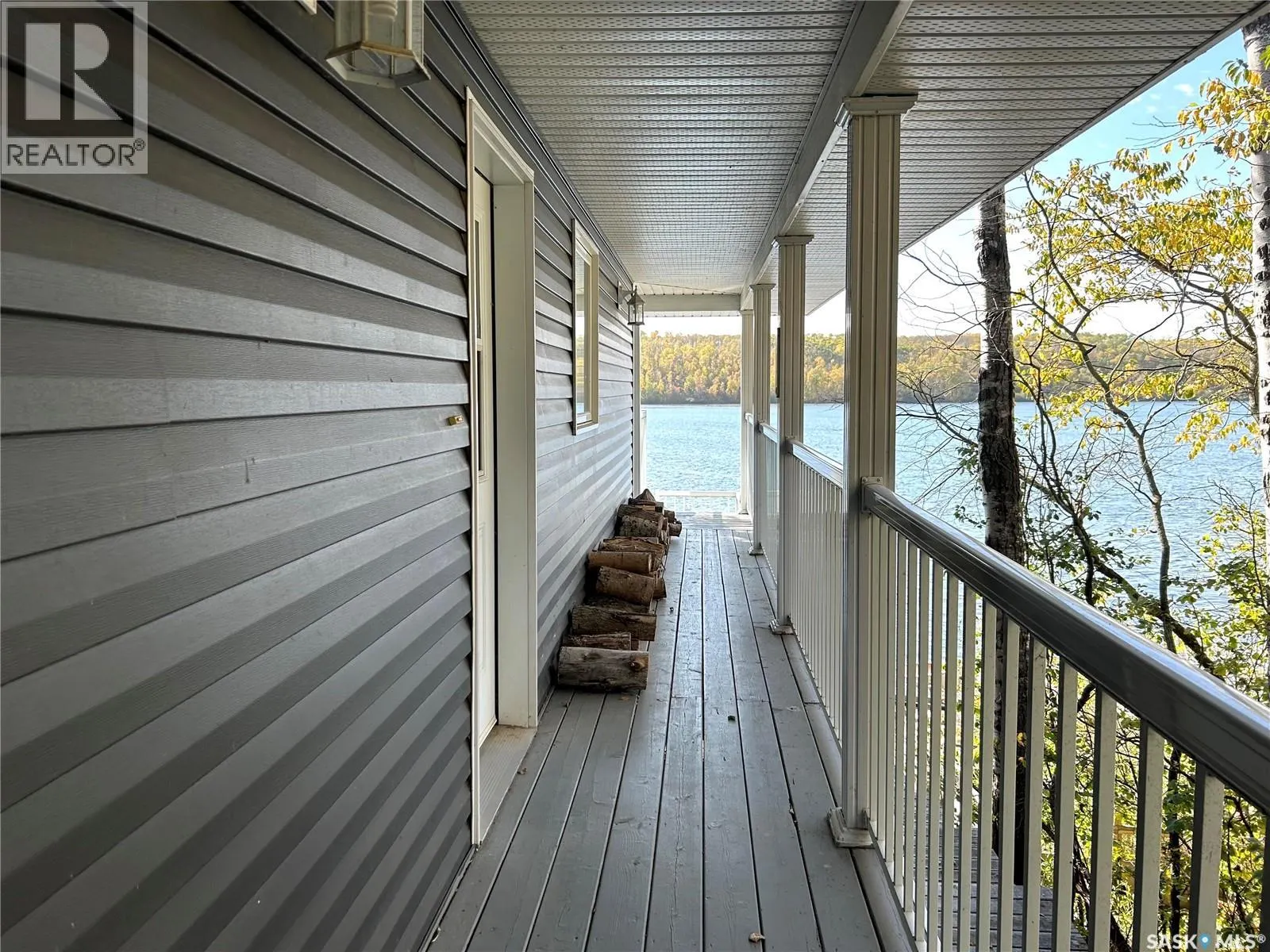 1 Lakeside E