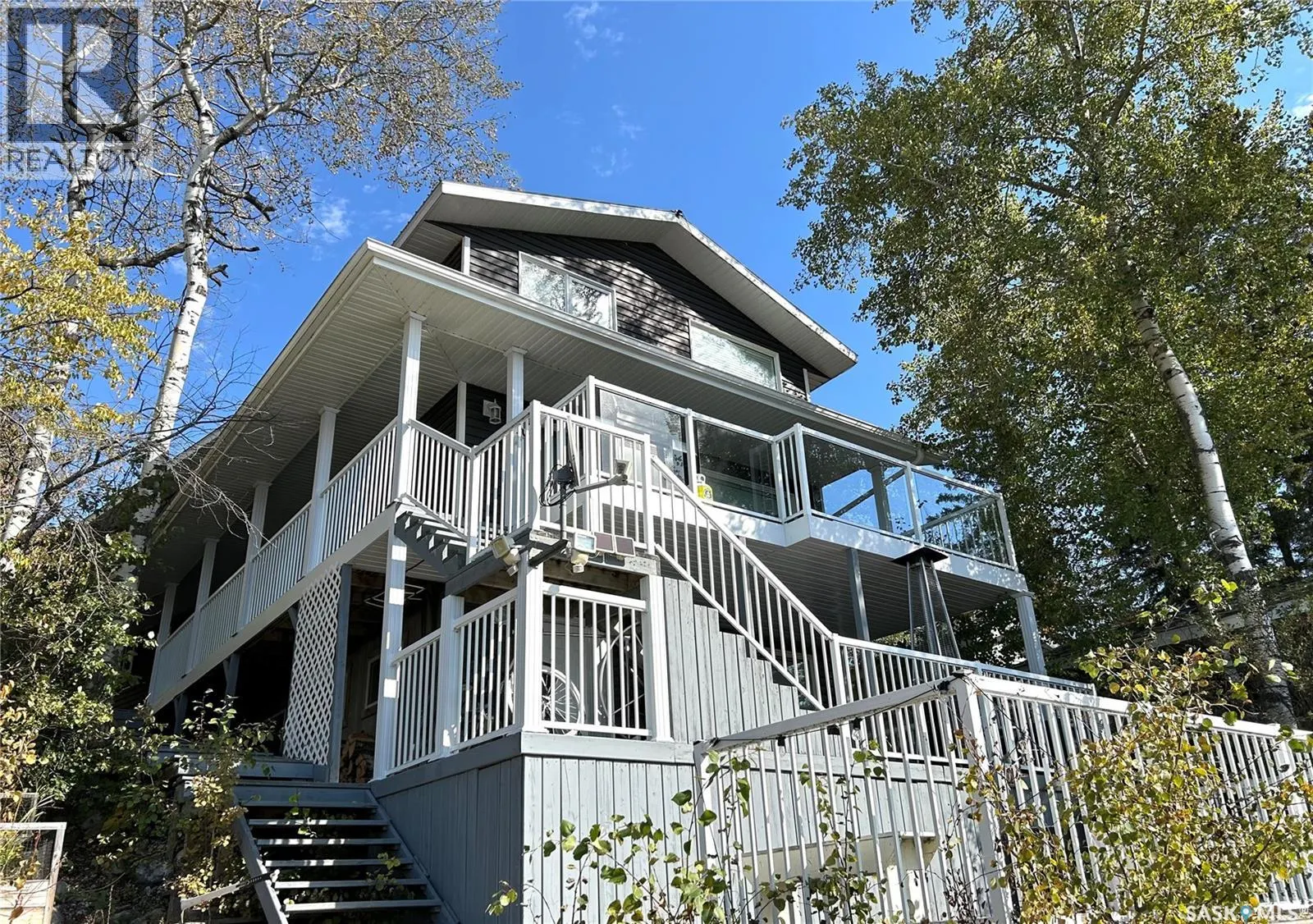 1 Lakeside E