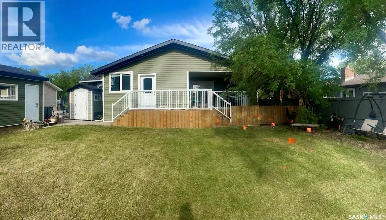 589 Poplar CRESCENT