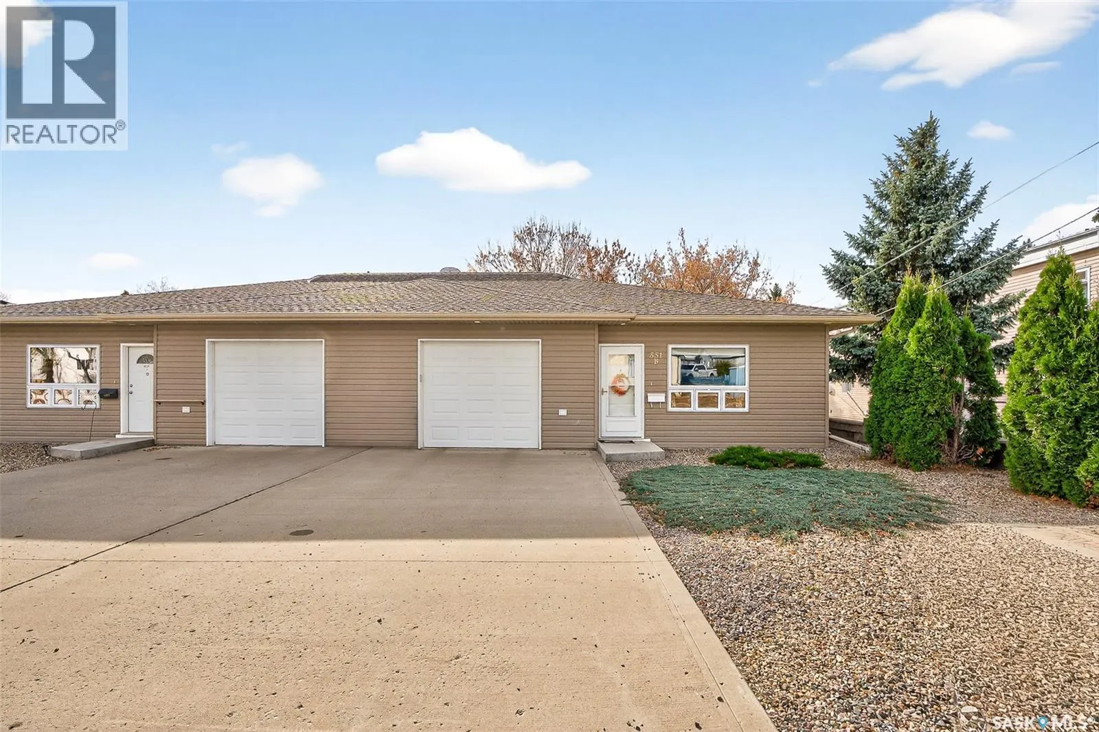 551B Caribou STREET W