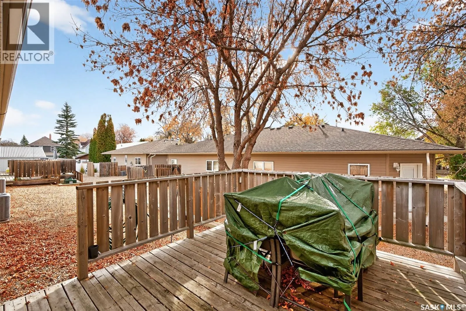 551B Caribou STREET W