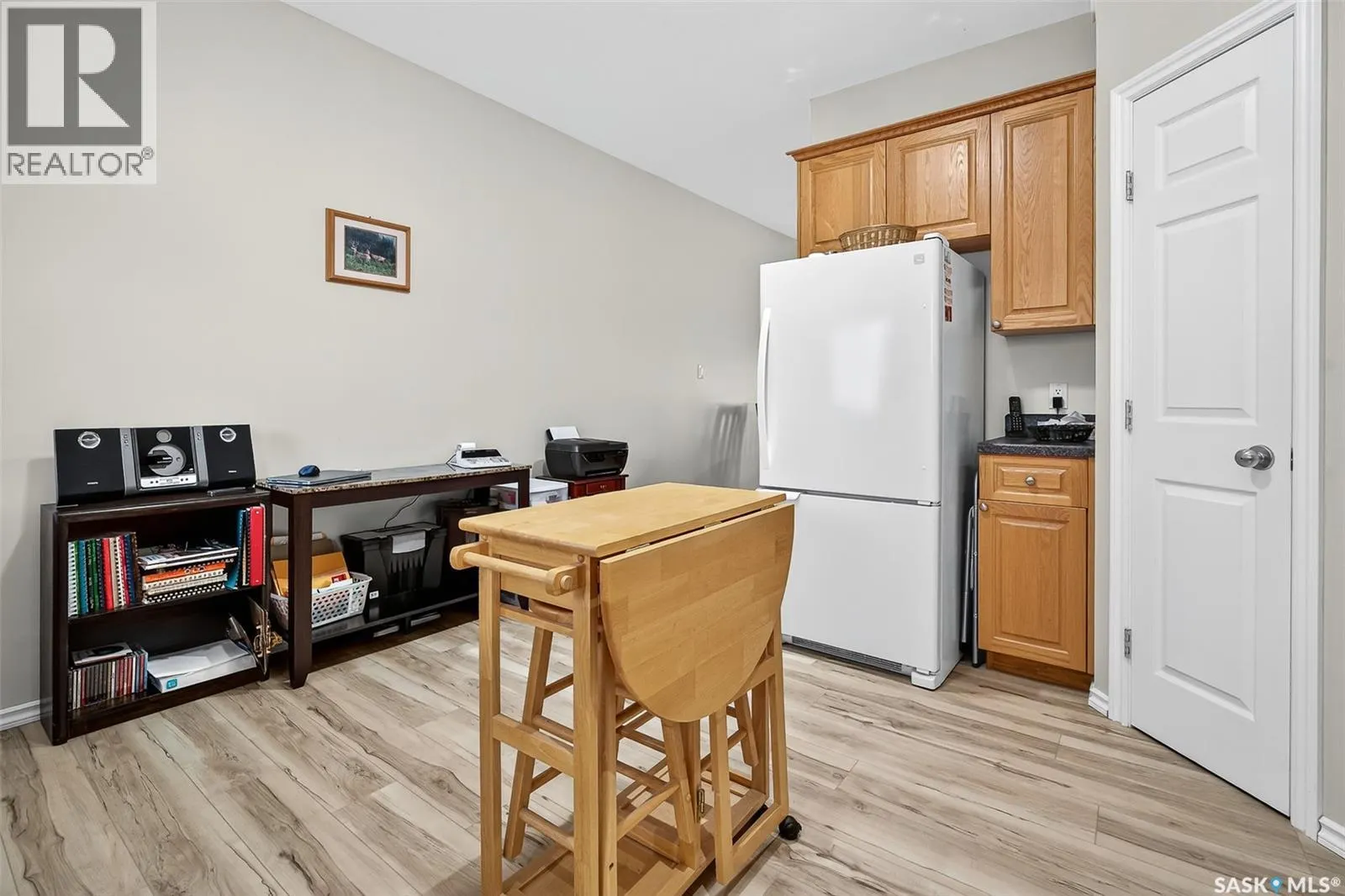 551B Caribou STREET W