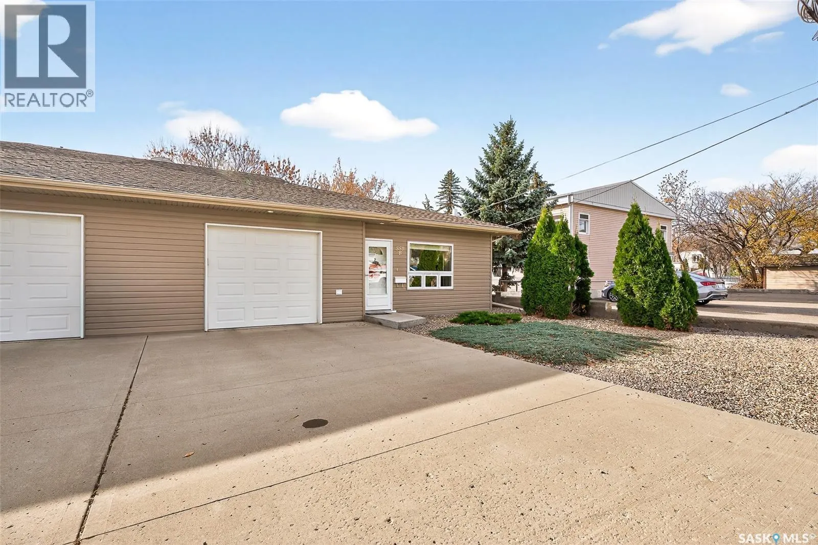 551B Caribou STREET W