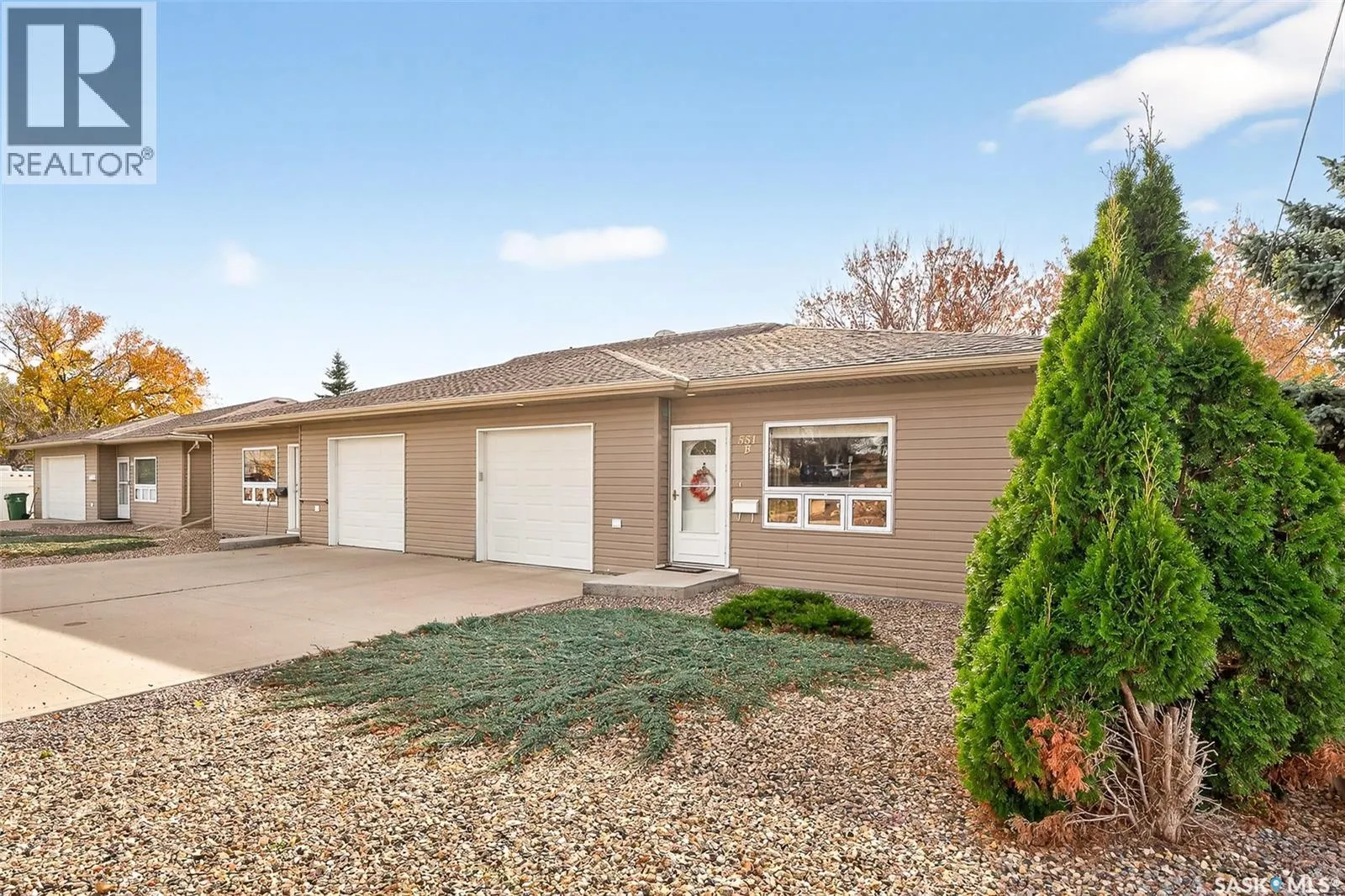 551B Caribou STREET W