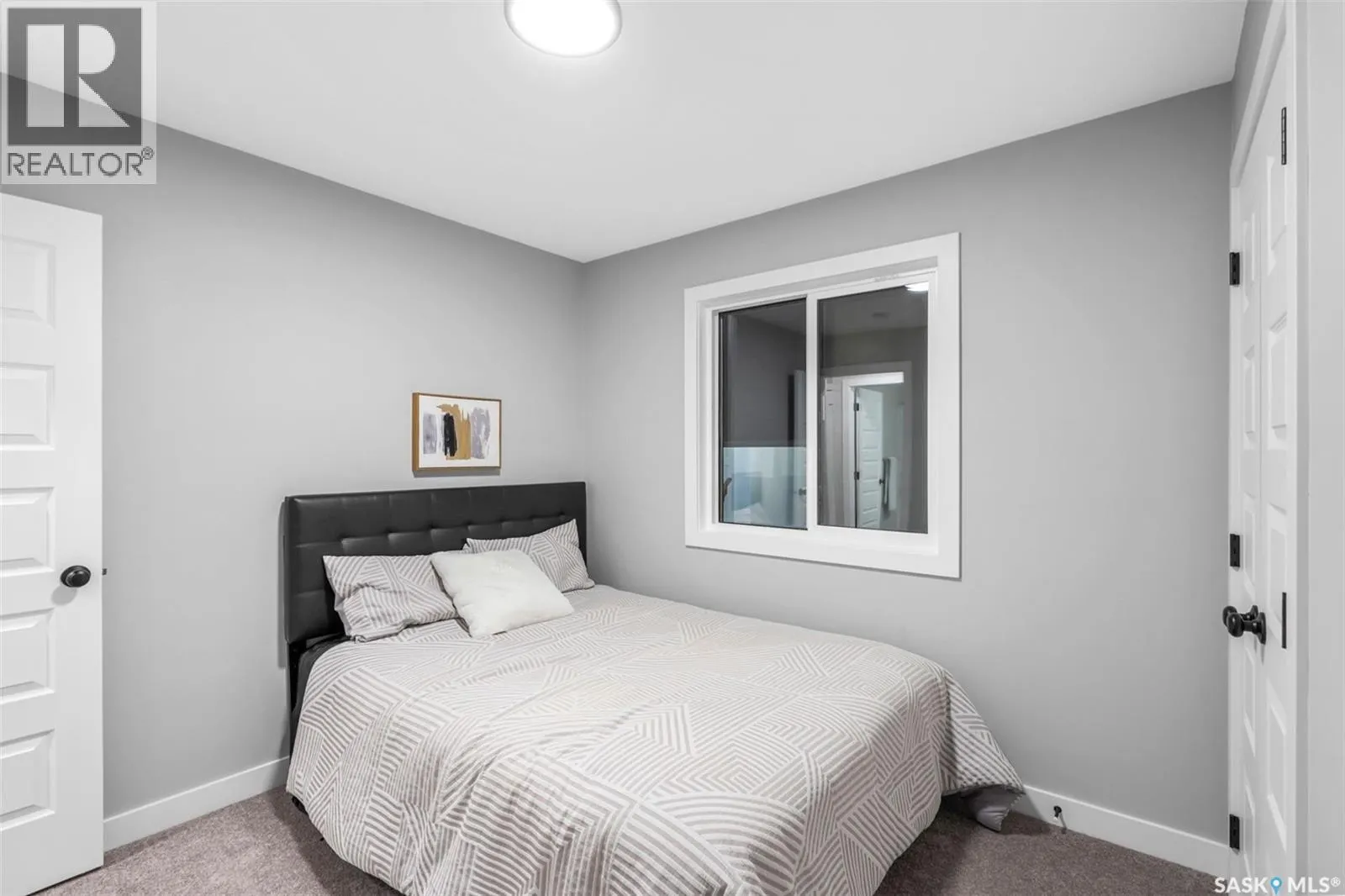 102 Kostiuk CRESCENT