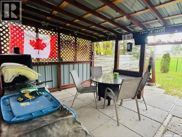 112 Fraser AVENUE