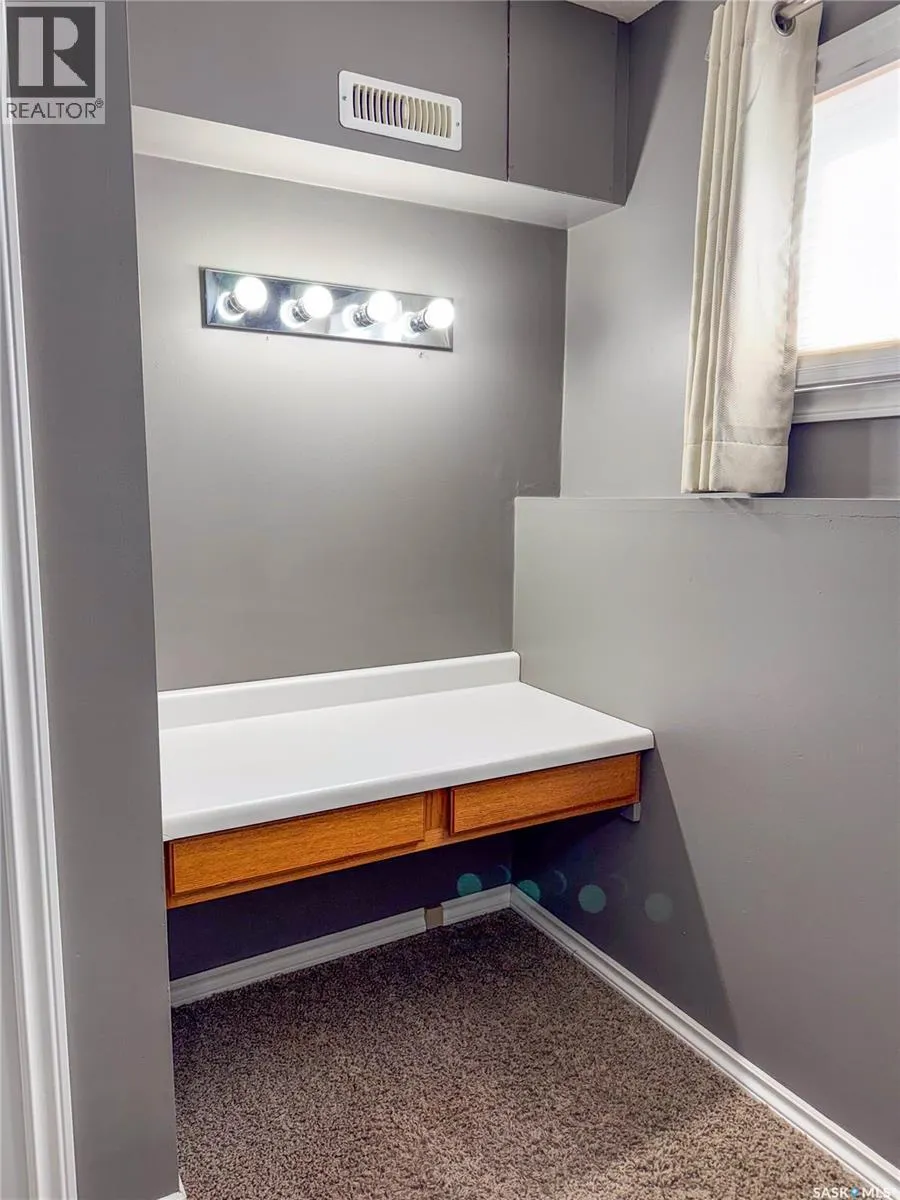 1520 Bliss CRESCENT