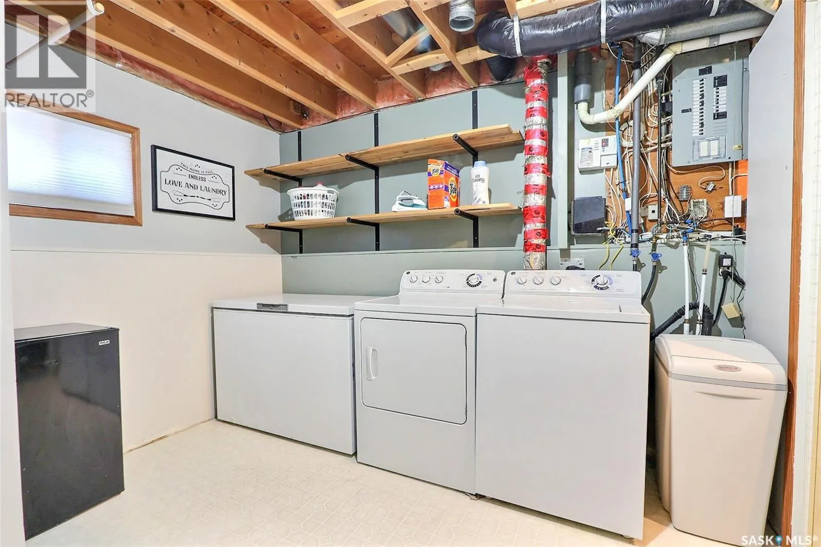 1520 Bliss CRESCENT