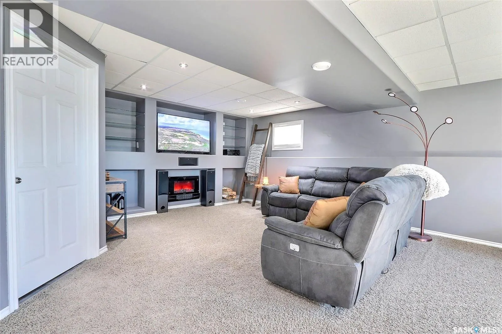 1520 Bliss CRESCENT