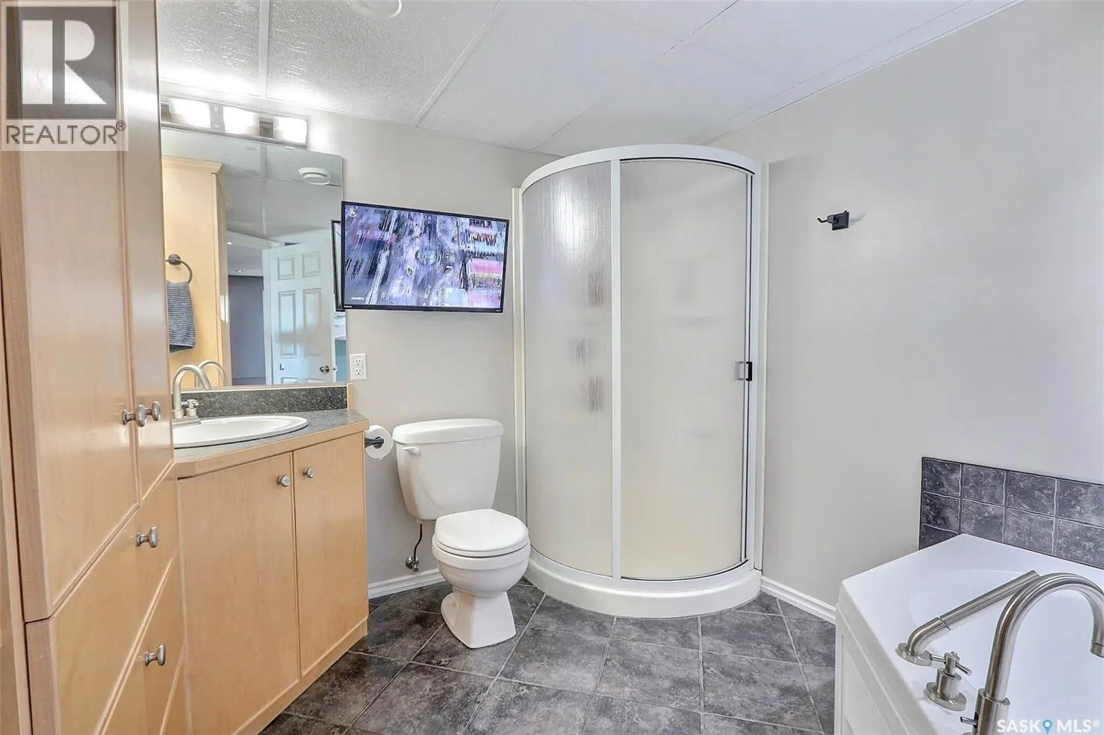 1520 Bliss CRESCENT