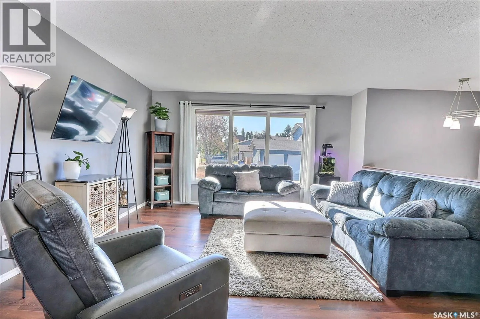 1520 Bliss CRESCENT