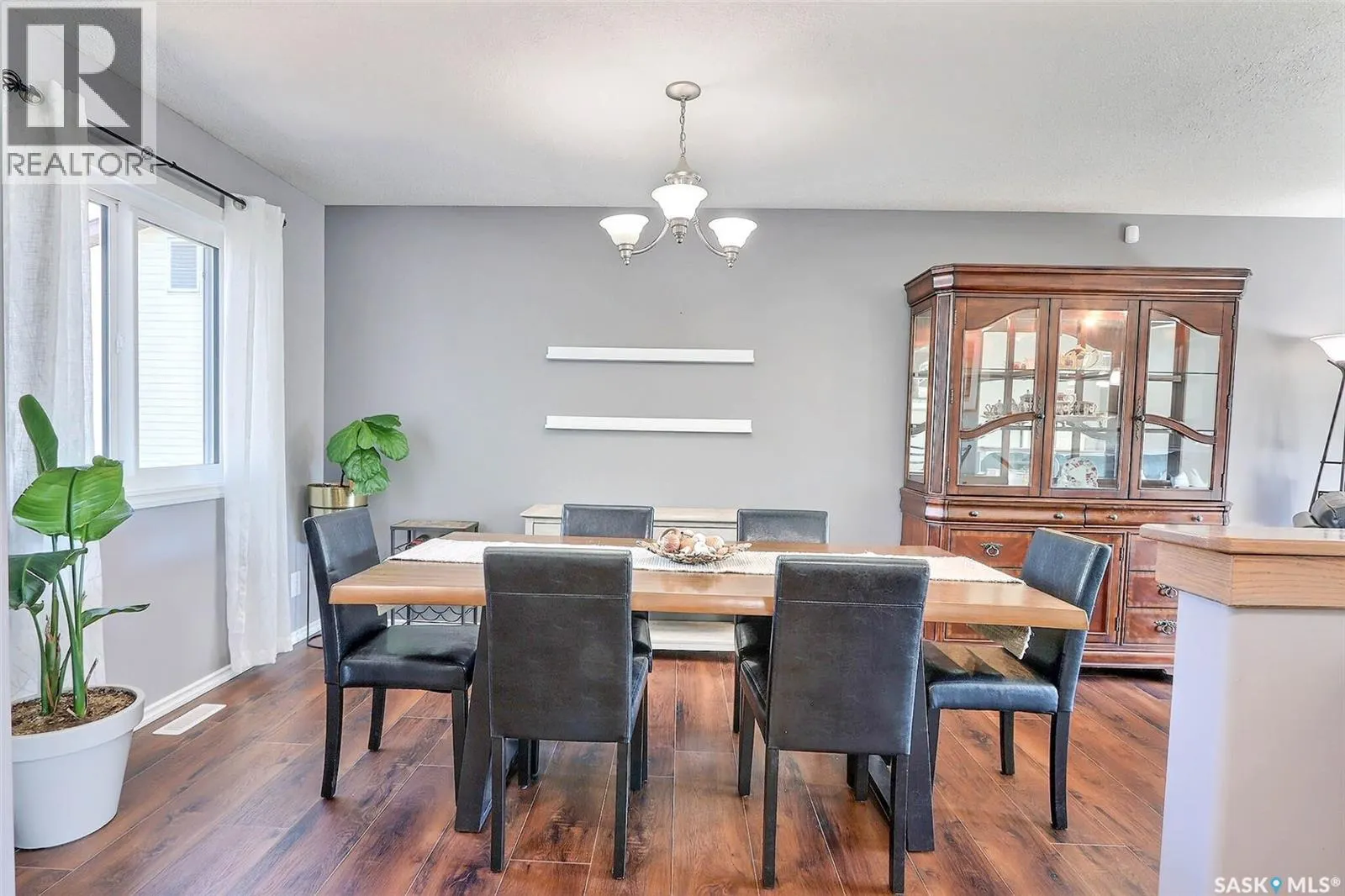 1520 Bliss CRESCENT