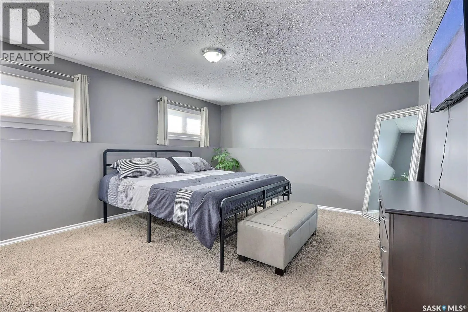 1520 Bliss CRESCENT