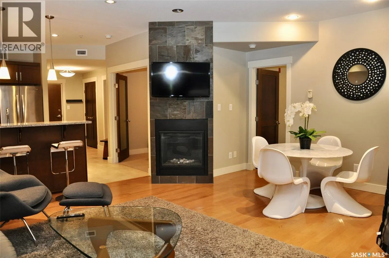 206 1132 College DRIVE