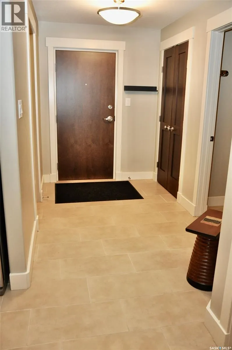 206 1132 College DRIVE