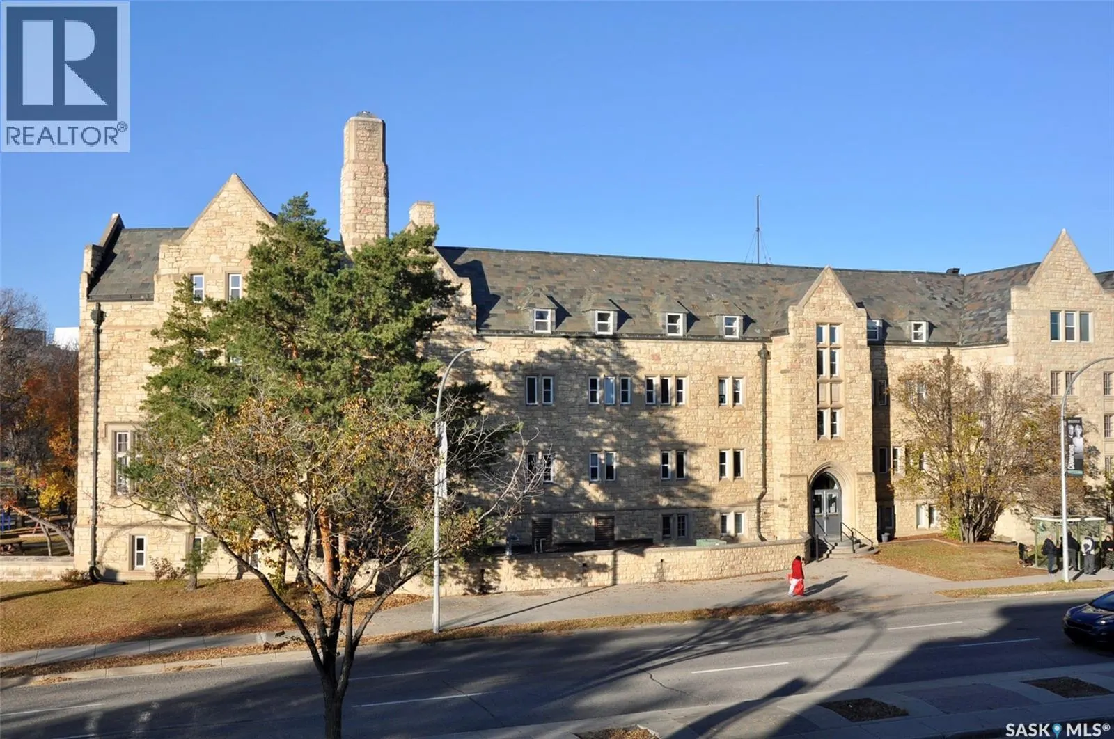 206 1132 College DRIVE